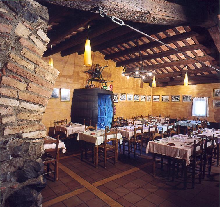 Hostal Mallorquines Riudarenes ภายนอก รูปภาพ