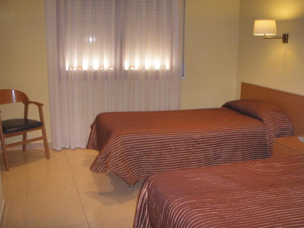 Hostal Mallorquines Riudarenes ห้อง รูปภาพ